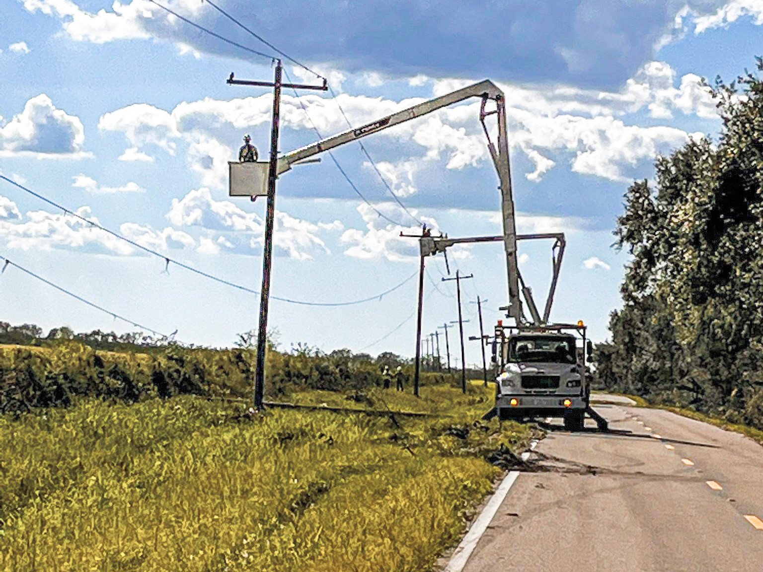 CoServ sends two lineman crews to Florida to restore power after hurricane Ian. Photos from the Field submitted by Luke Hawkins.