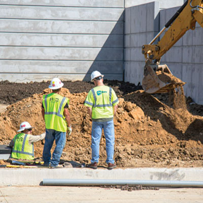 The Field Construction Services team keep jobs running smoothly. Photo by KEN OLTMANN