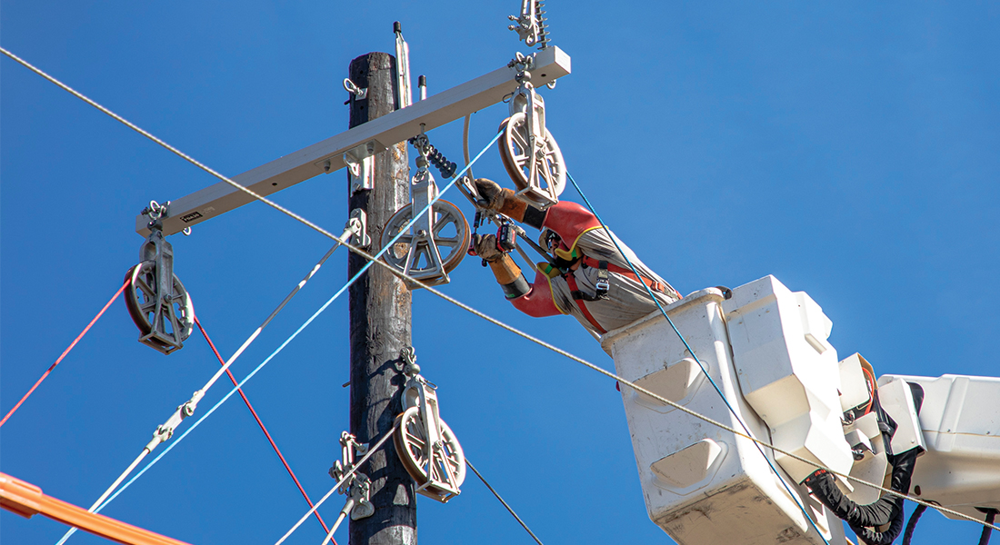 Members Show Appreciation To CoServ Linemen CoServ