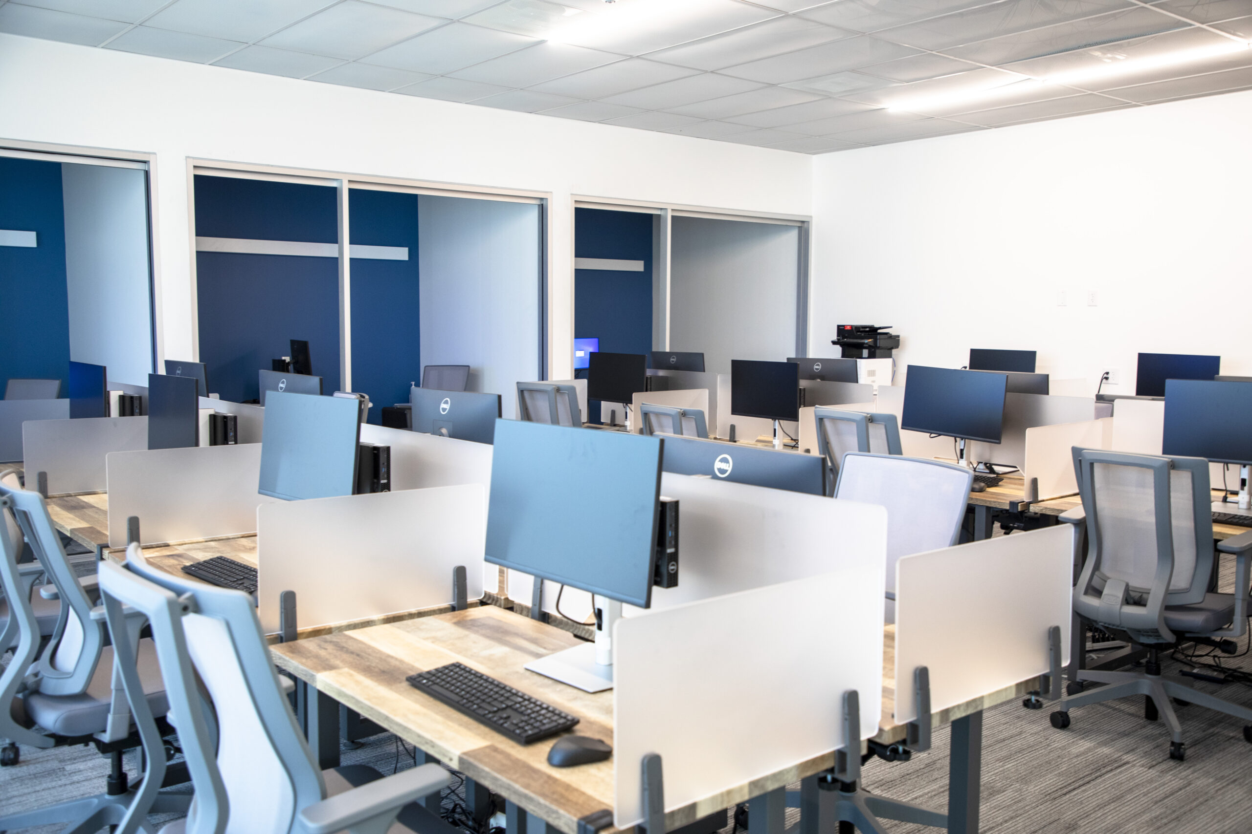 The computer lab at Metrocrest helps clients learn new skills and receive certifications.
